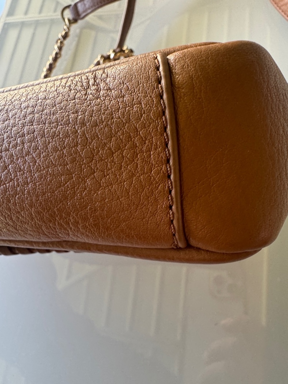 Tory Burch Tan Leather Whipstitch Crossbody with Gold Chain - Picture 8 of 15